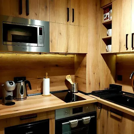 Pinewood Ang Luxurious A32 Apartament *