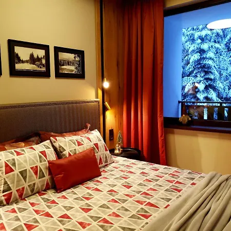 Pinewood Ang Luxurious A32 Apartment *