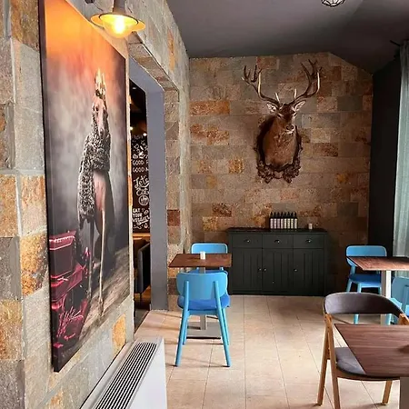 Pinewood Ang Luxurious A32 Apartamento