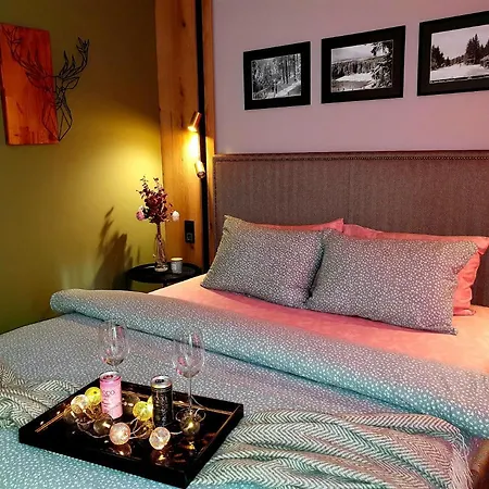 Pinewood Ang Luxurious A32 Apartment
