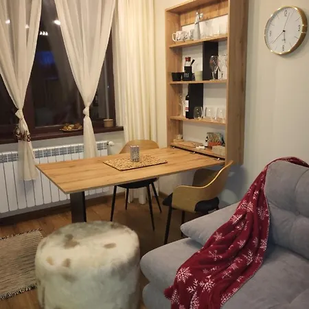 Apartament Pinewood Ang Luxurious A32 Boroveț