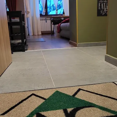 Pinewood Ang Luxurious A32