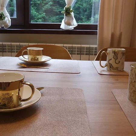 Appartamento Pinewood Ang Luxurious A32