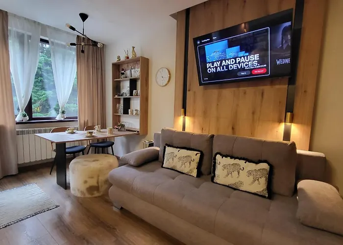 Pinewood Ang Luxurious A32 Daire *